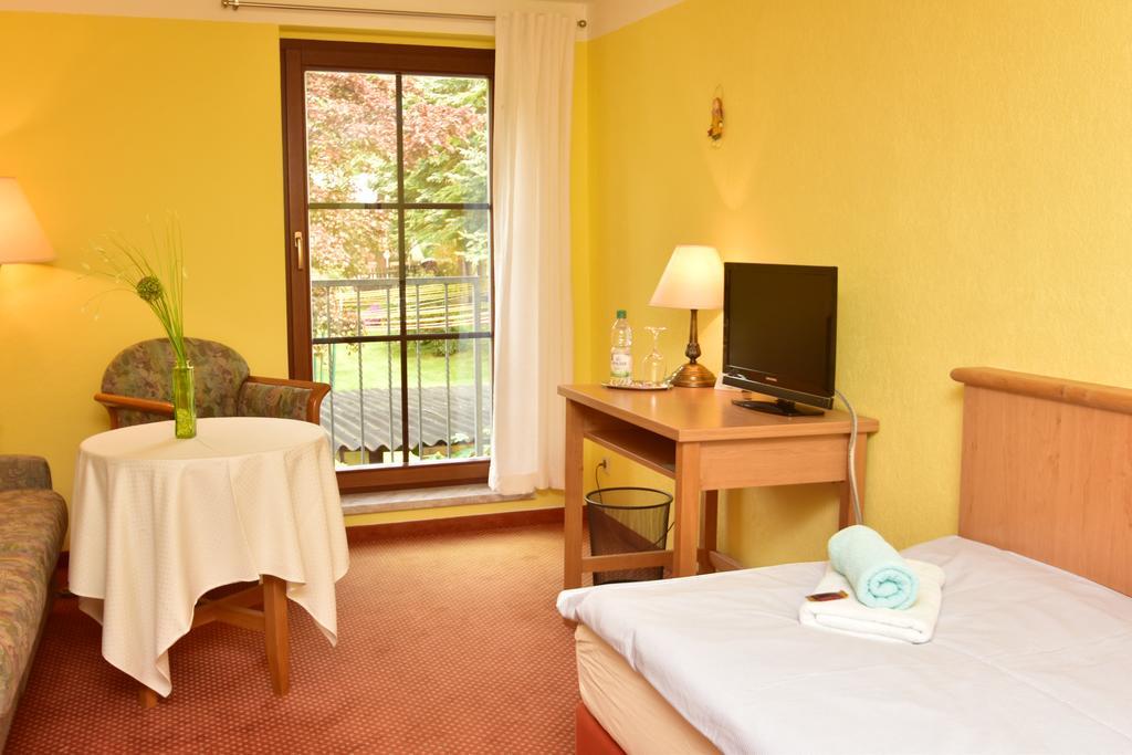 Landhotel Zur Guten Einkehr Grubschütz Dış mekan fotoğraf
